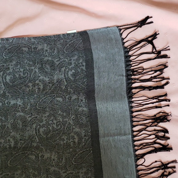 Gray Paisley Charm's Scarf - Picture 5 of 9